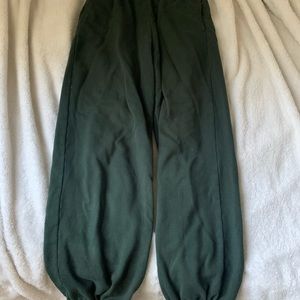 Green brandy melville sweatpants
